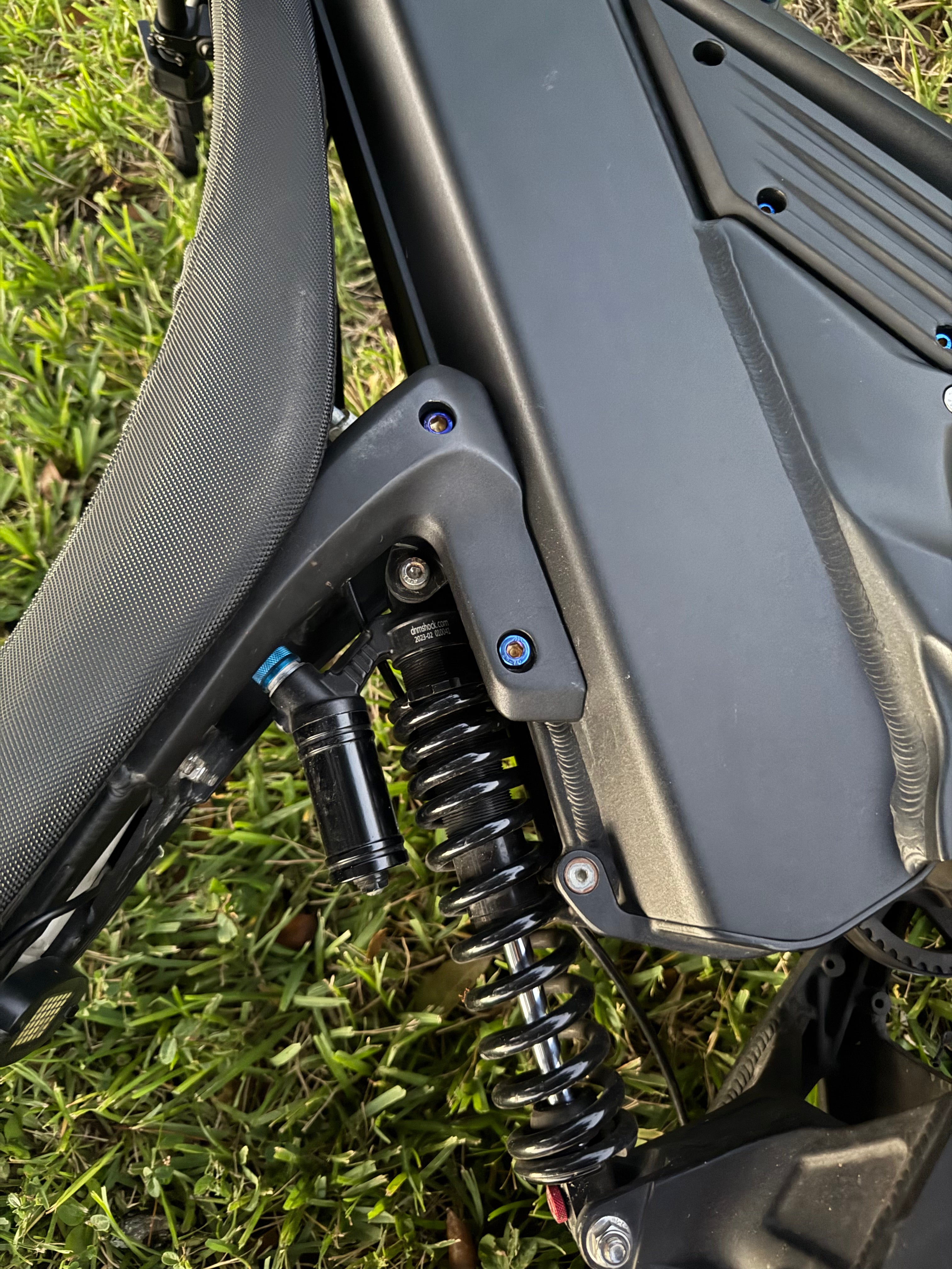 E-Moto subframe bolts